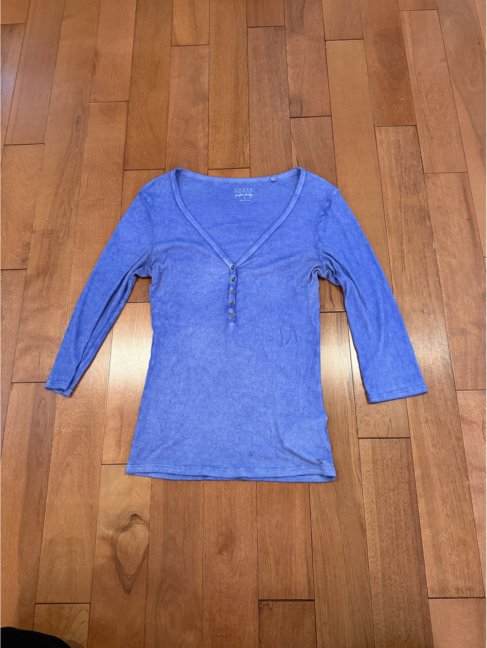 Guess Perfect Henley Women's Periwinkle Blue Ribbed 3/4 Sleeve Top Size S